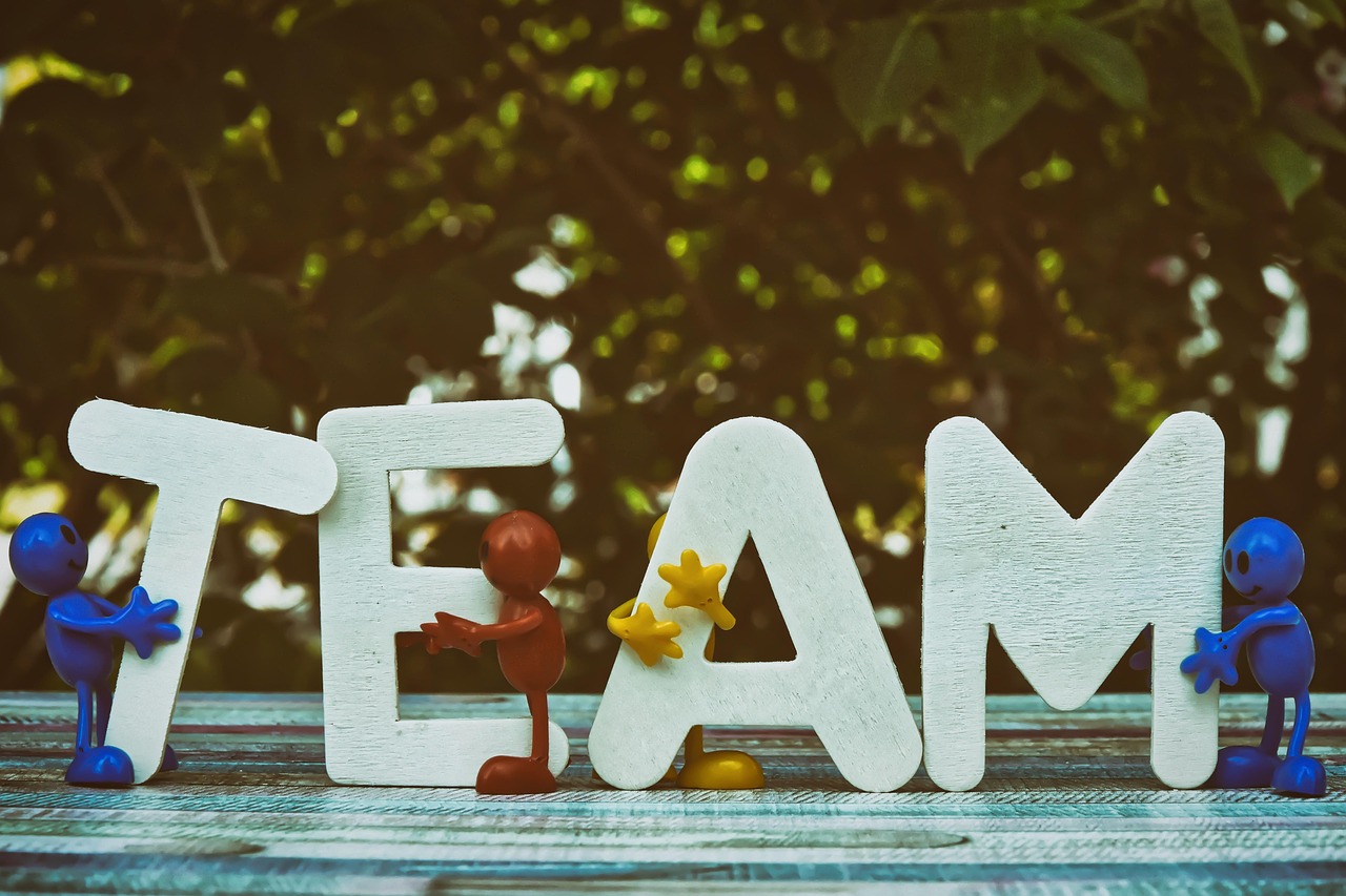 CG阔叶罗布图雪茄：代理平台外汇交易